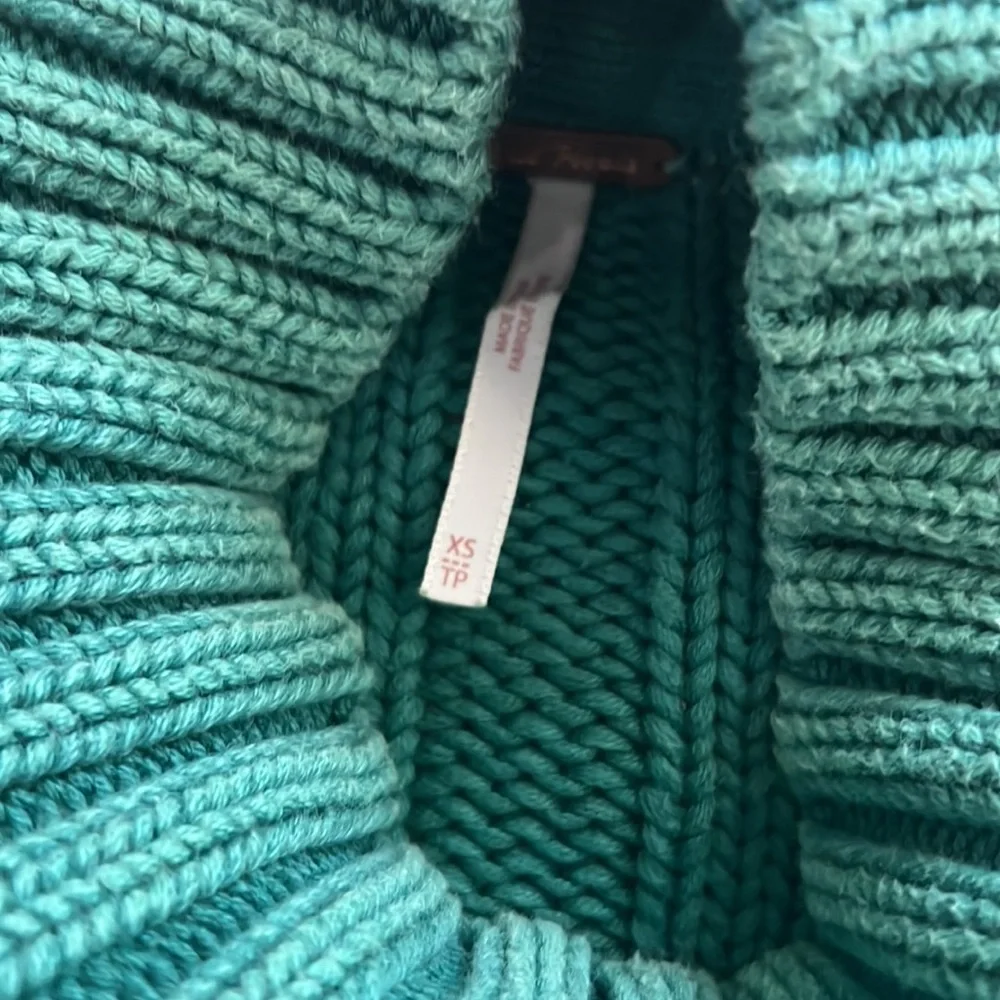 Free People Sweetheart sweater sz XS Green Botany - Picture 4 of 5